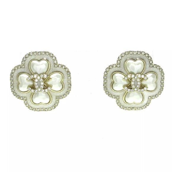 CHANEL Jewelry - 100% Authentic CHANEL White Gold Clear Hardware Rhinestones Earrings 791-101524